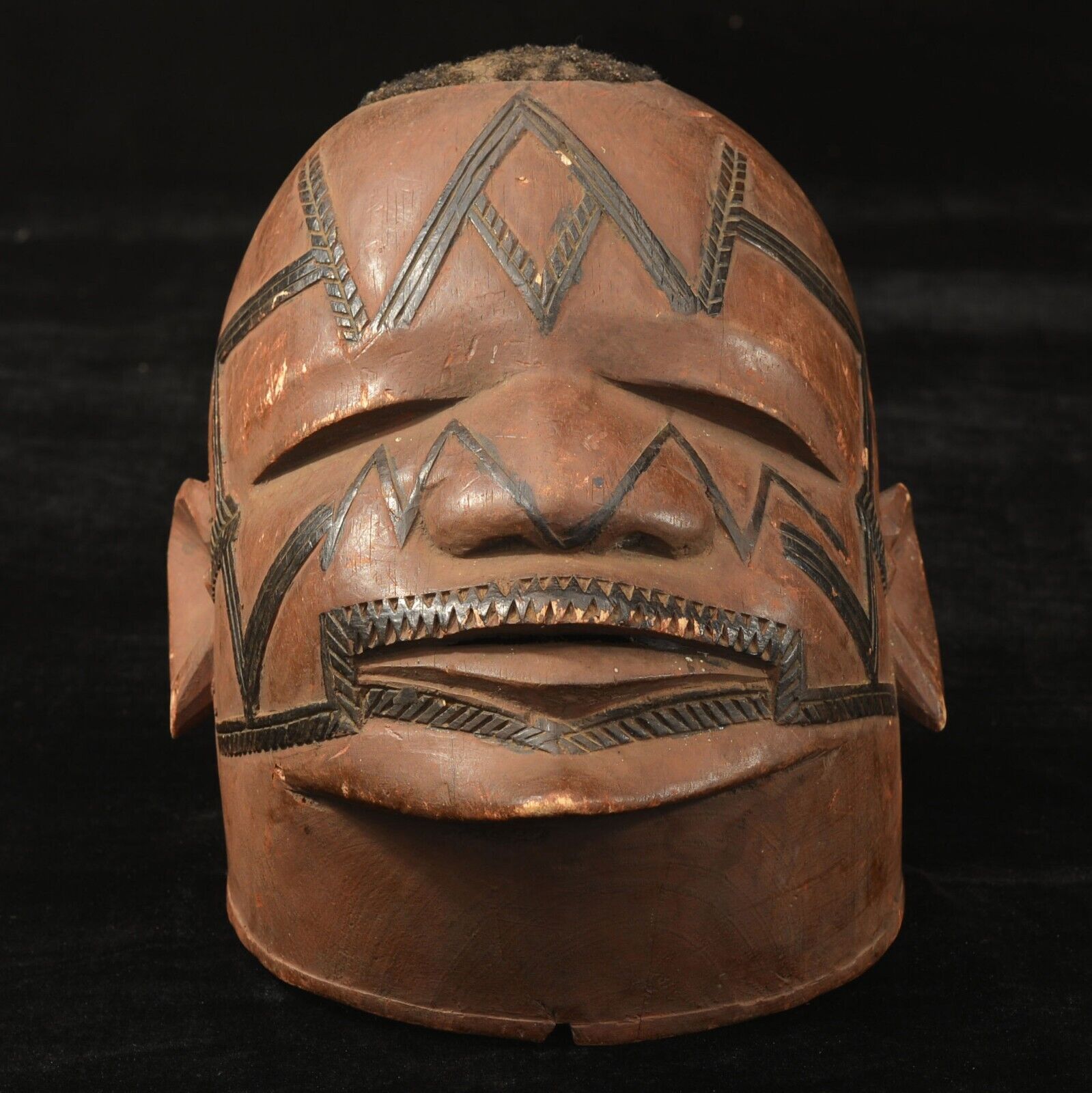 African Makonde Lipiko Helmet Mask 4