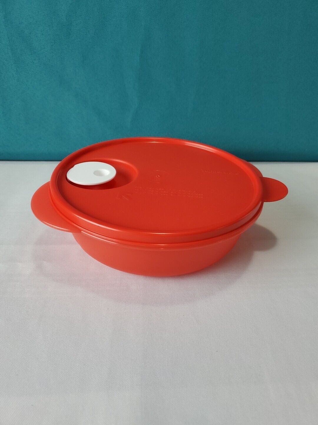 Tupperware Crystalwave Microwave Divided Dish 825ml/ 3.25 cup New Sale Red Sale.