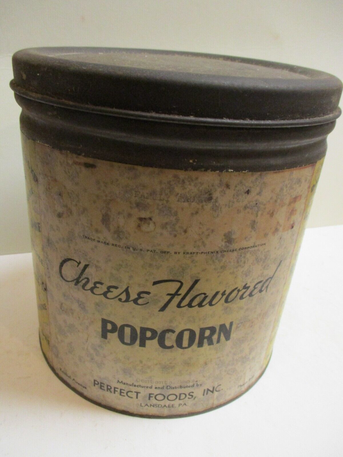 Vintage  ? Antique ? Perfect Foods Inc, cheese flavored popcorn metal tin