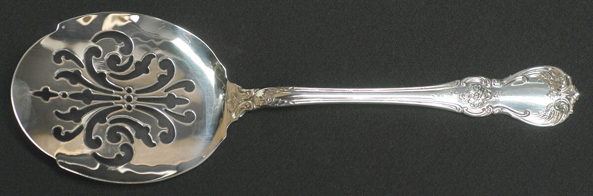 Towle Silver Old Master  Croquette Server with Sterling Bowl HC 5037186