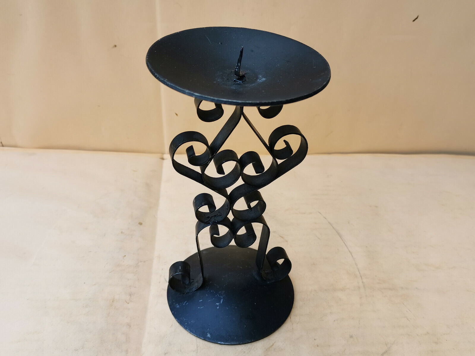VINTAGE RARE OLD FORGED WROUGHT CANDLESTICK CANDLE HOLDER IRON METAL