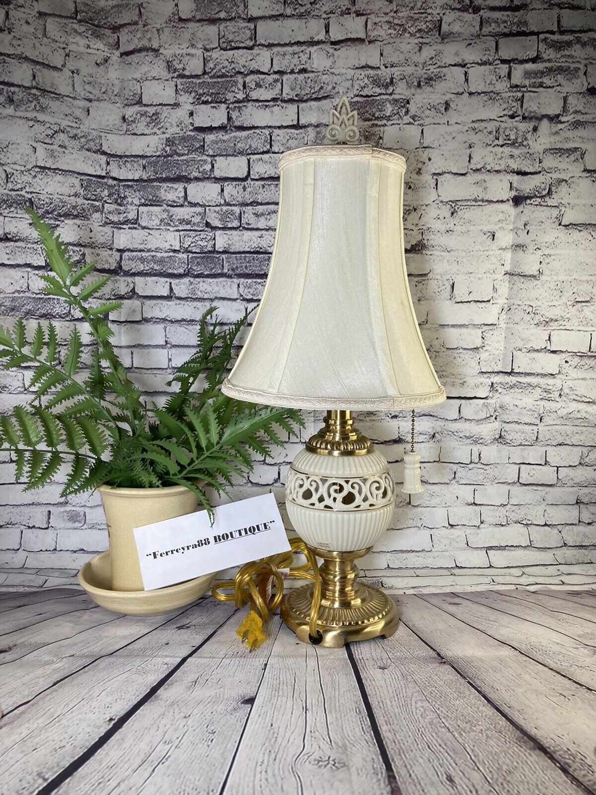 Lenox Quoizel Tracery Burnished Brass Footed Base Table Lamp Lenox Pull LX6516H