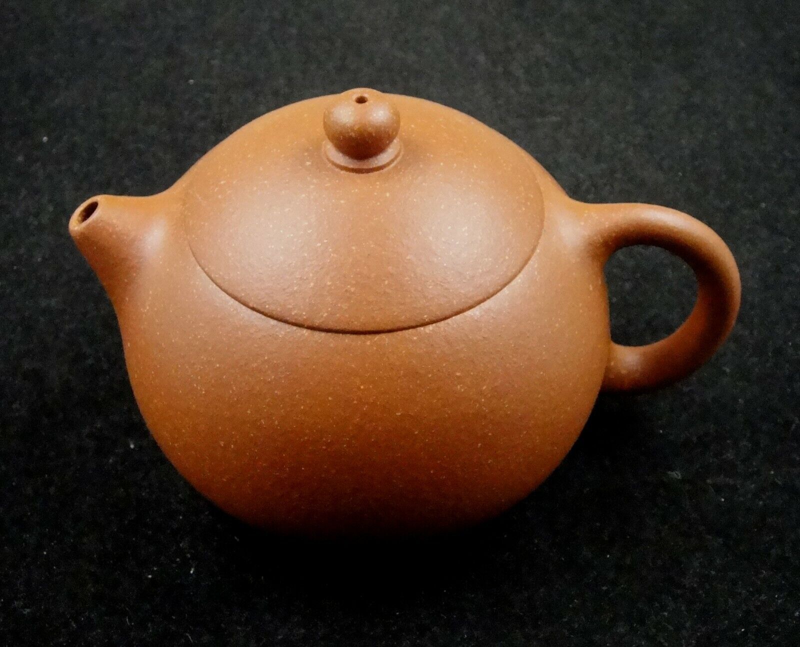 China Yixing Zisha Pottery New Teapot 190cc