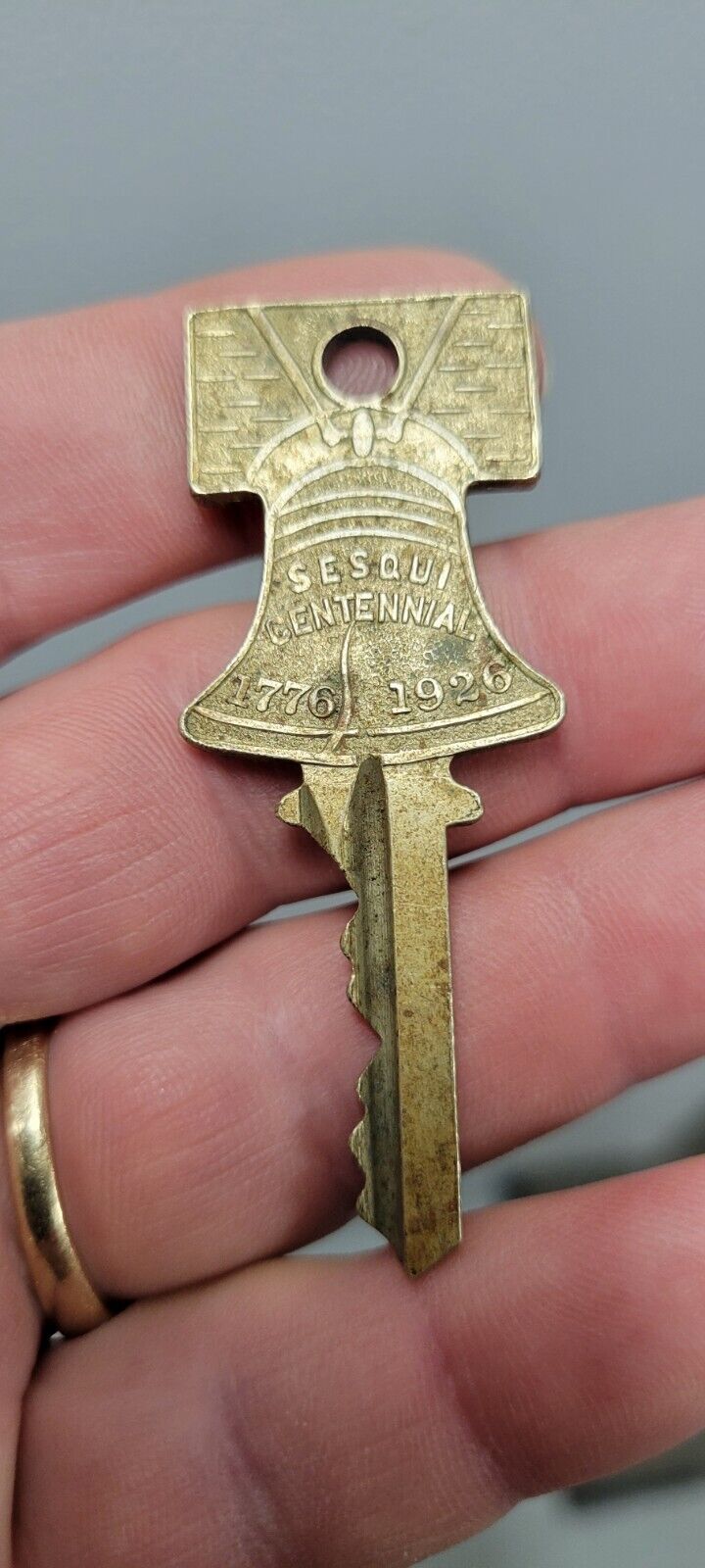 Rare Vintage 1920s Sesqui Centennial 1776-1926 Philadelphia PA Bell Shaped Key
