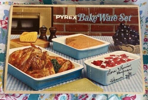 Vintage Pyrex Horizon Blue Bake Ware Set in Original Box