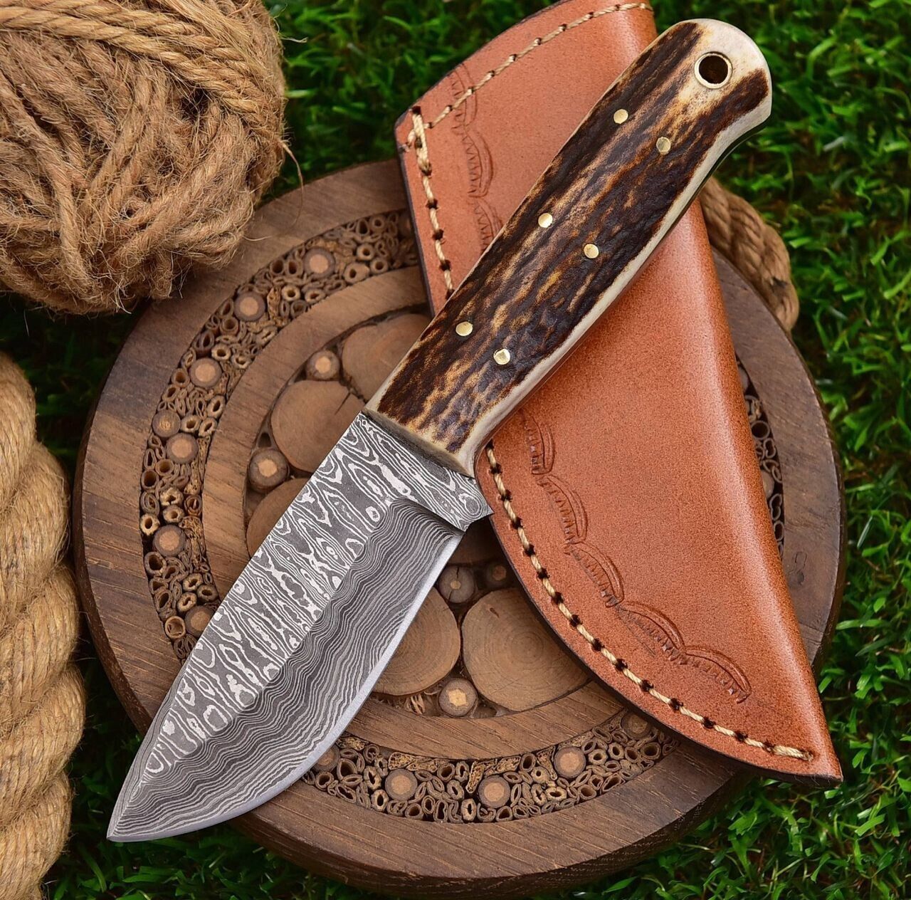 (Deer Stag Handle) Custom Handmade Fixed Blade 1095 Damascus Steel Skinner