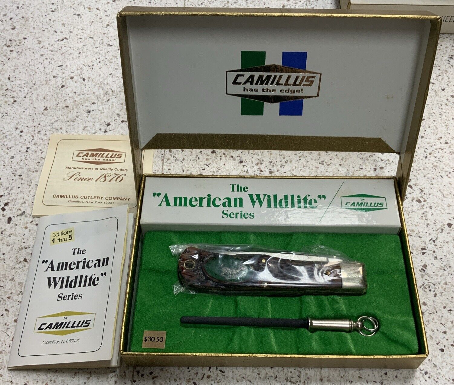 Camillus 10c American Wildlife Series Running Deer Knife. Box. Paperwork. (NOS)