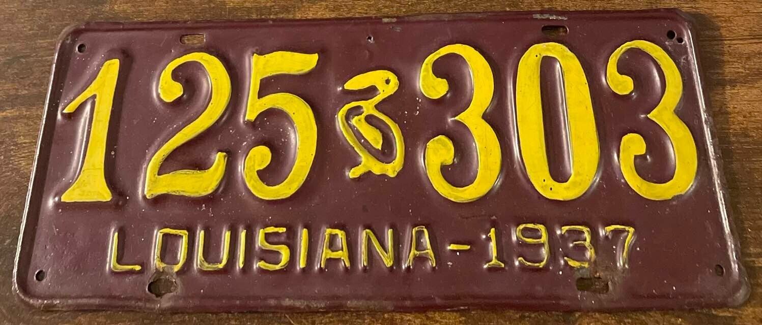 Vintage 1937 Louisiana License Plate 125 303 Pelican Embossed STEEL
