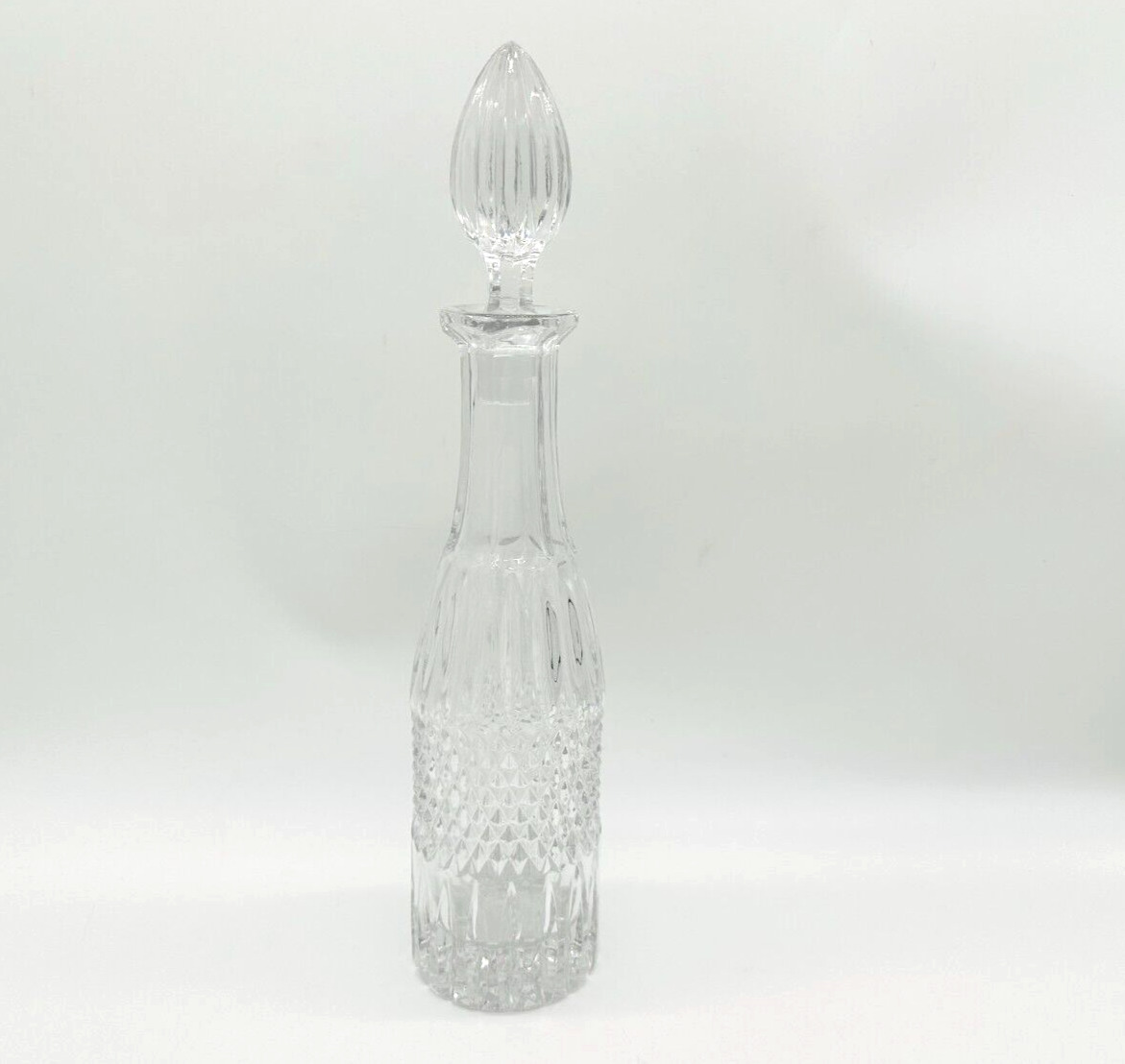15 Inch Diamond Crystal Glass Decanter & Stopper