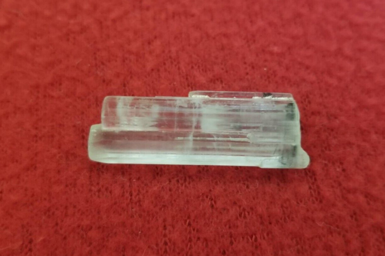 22.5ct Natural Beautiful Aquamarine Crystal specimen from Pakistan, CA dealer