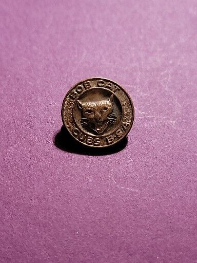 BOY SCOUT WWII II PRESSED BOBCAT PIN - RARE - CUBS BSA NOT CUB SCOUTS