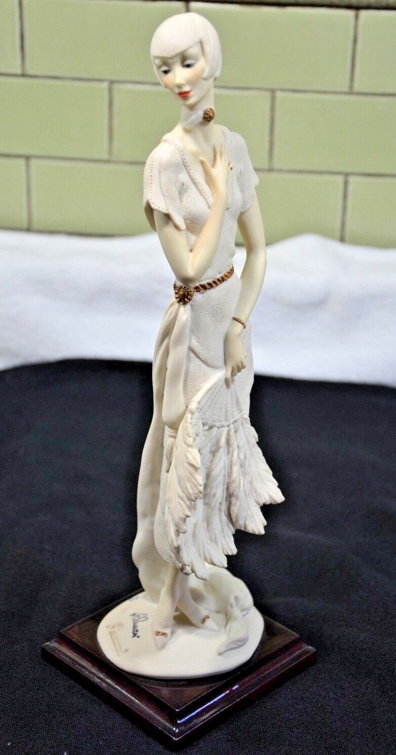 VINTAGE CAPODIMONTE Florence  Giuseppe Armani figurines Lily 1987 13.5