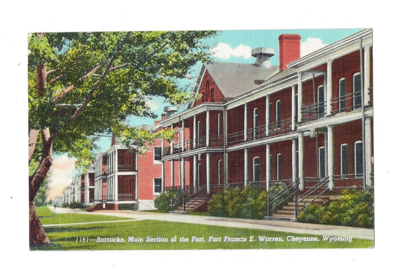 Postcards Vin(5)WY, Cheyenne Ft Francis E Warren Replacement BarracksP 1943 (403