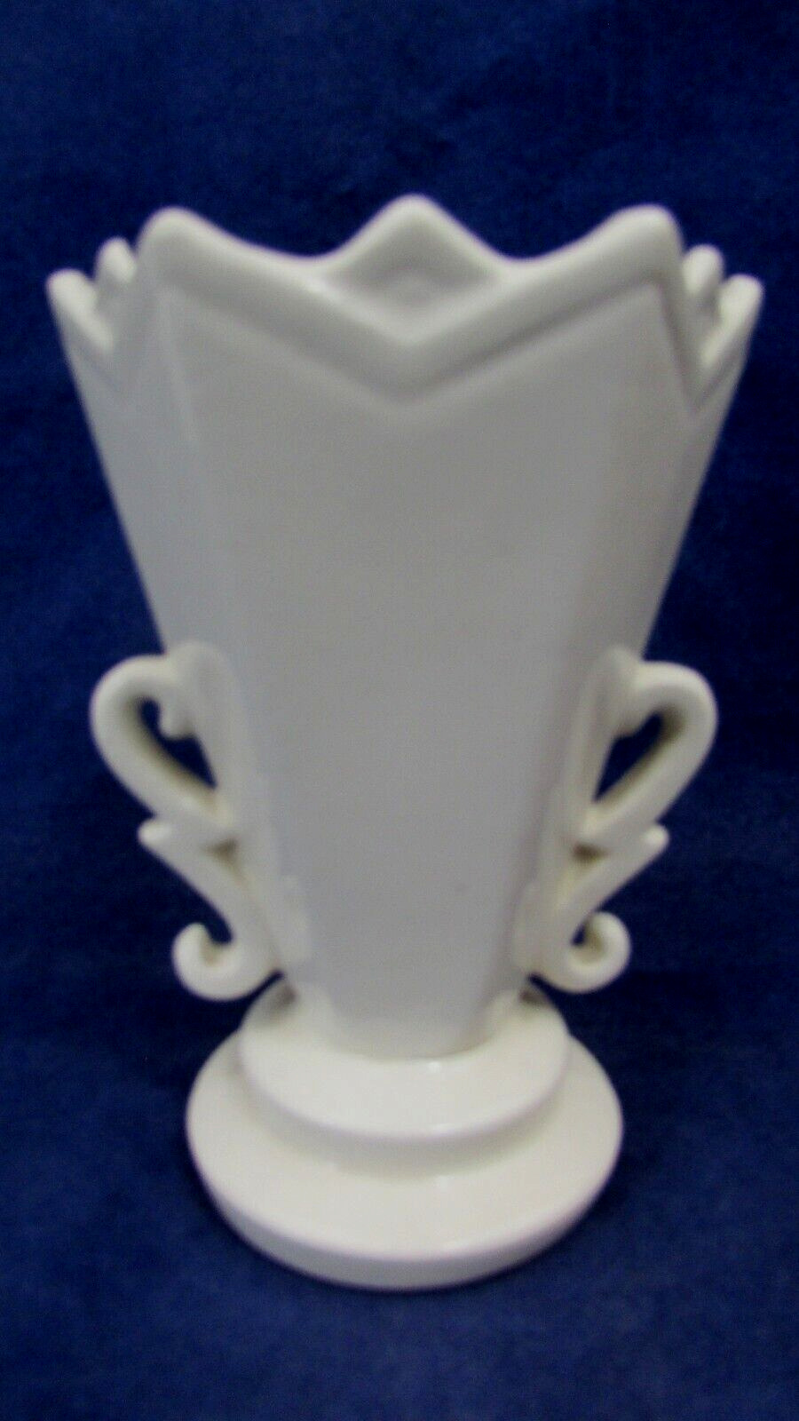 Vintage Czechoslovakian Porcelain Ceramic Bud Vase 4 3/4”  2 Handles Marked