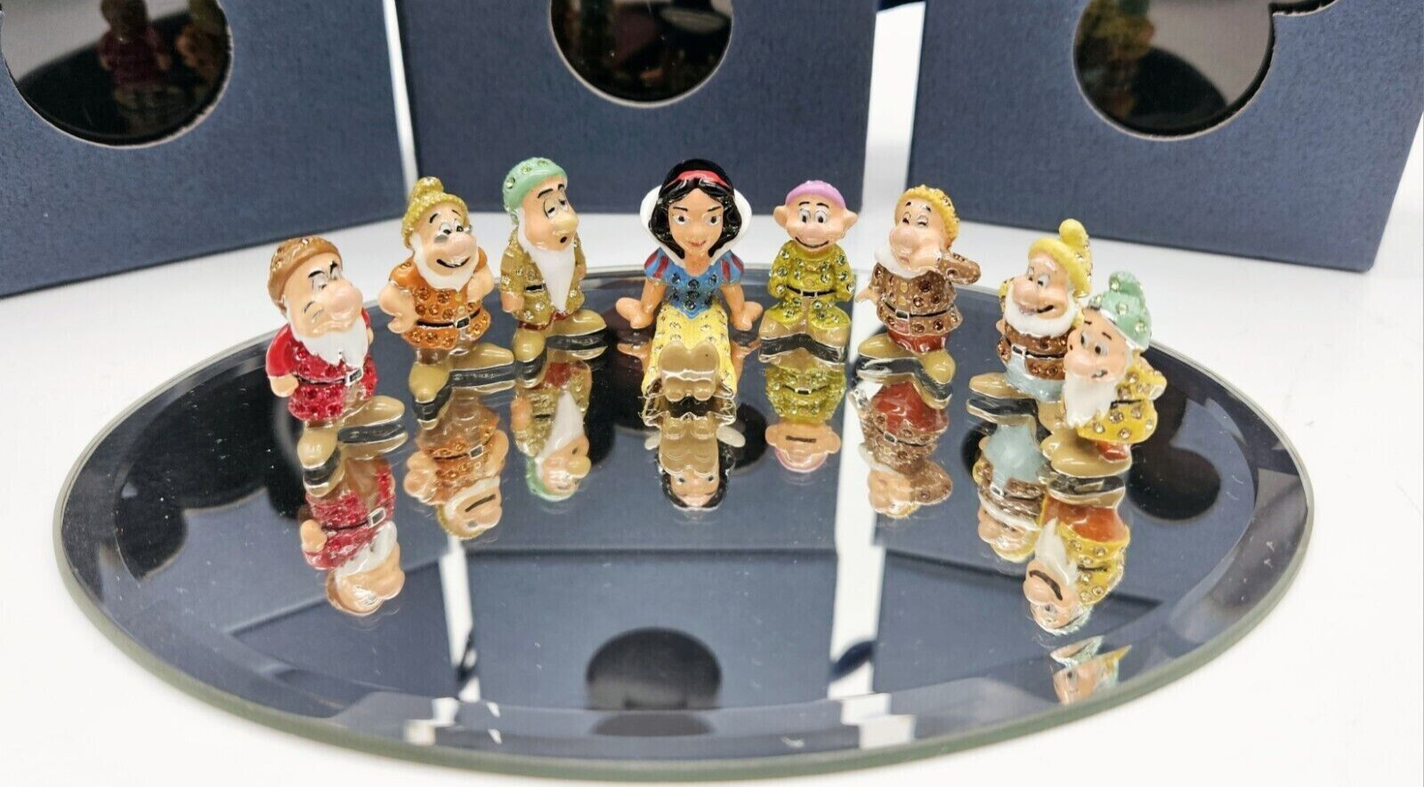 New Disney Arribas Brothers Swarovski Snow White & Seven Dwarfs Mini Figures Set