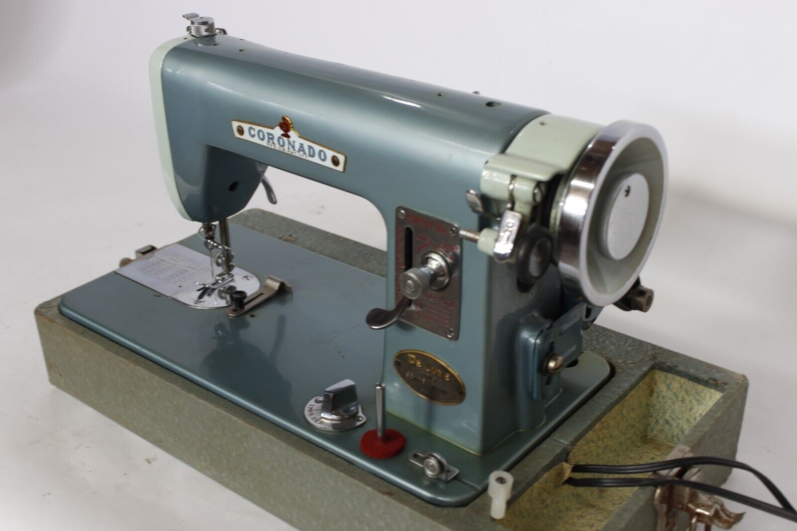 RARE CORONADO Sewing Machine Heavy Duty, Quiet. BEAUTIFUL MACHINE See Video