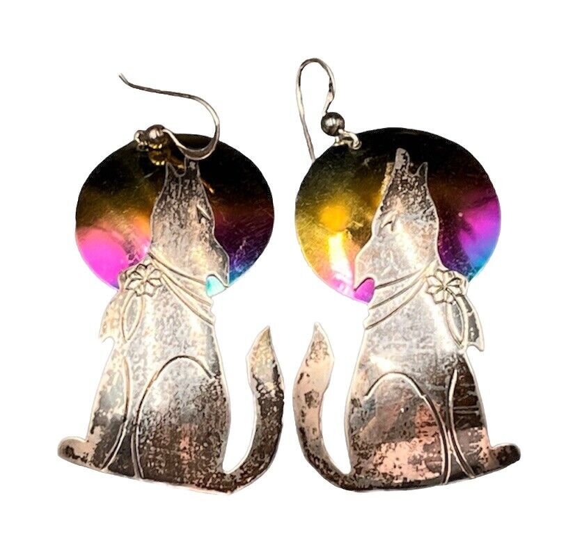Vintage Native American/Southwest Sterling Wolf/Coyote Howling at Moon Earrings