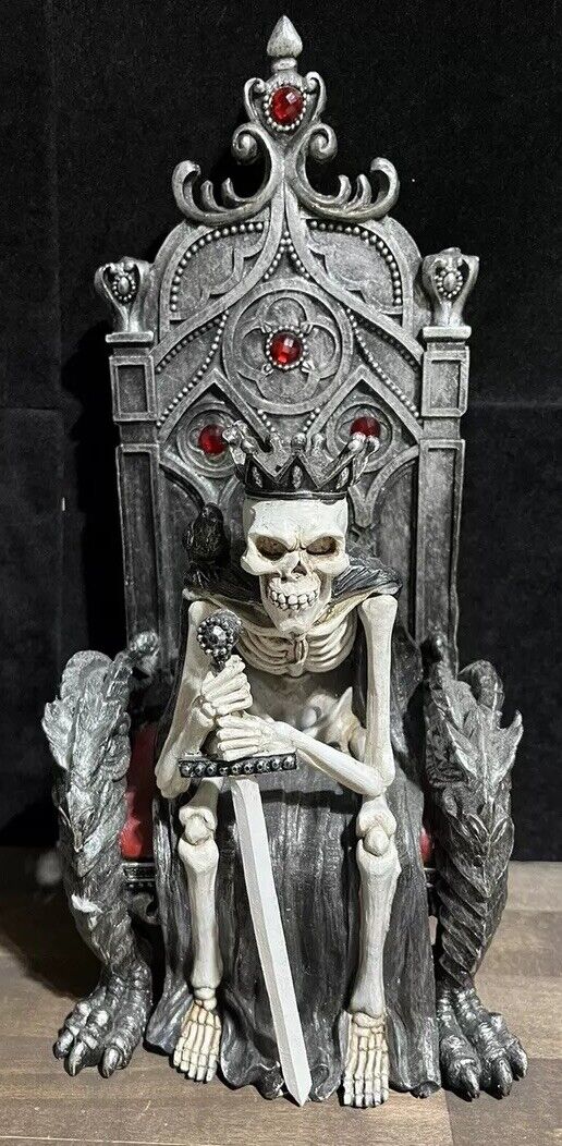 Resin Statue Skeleton King Decoration