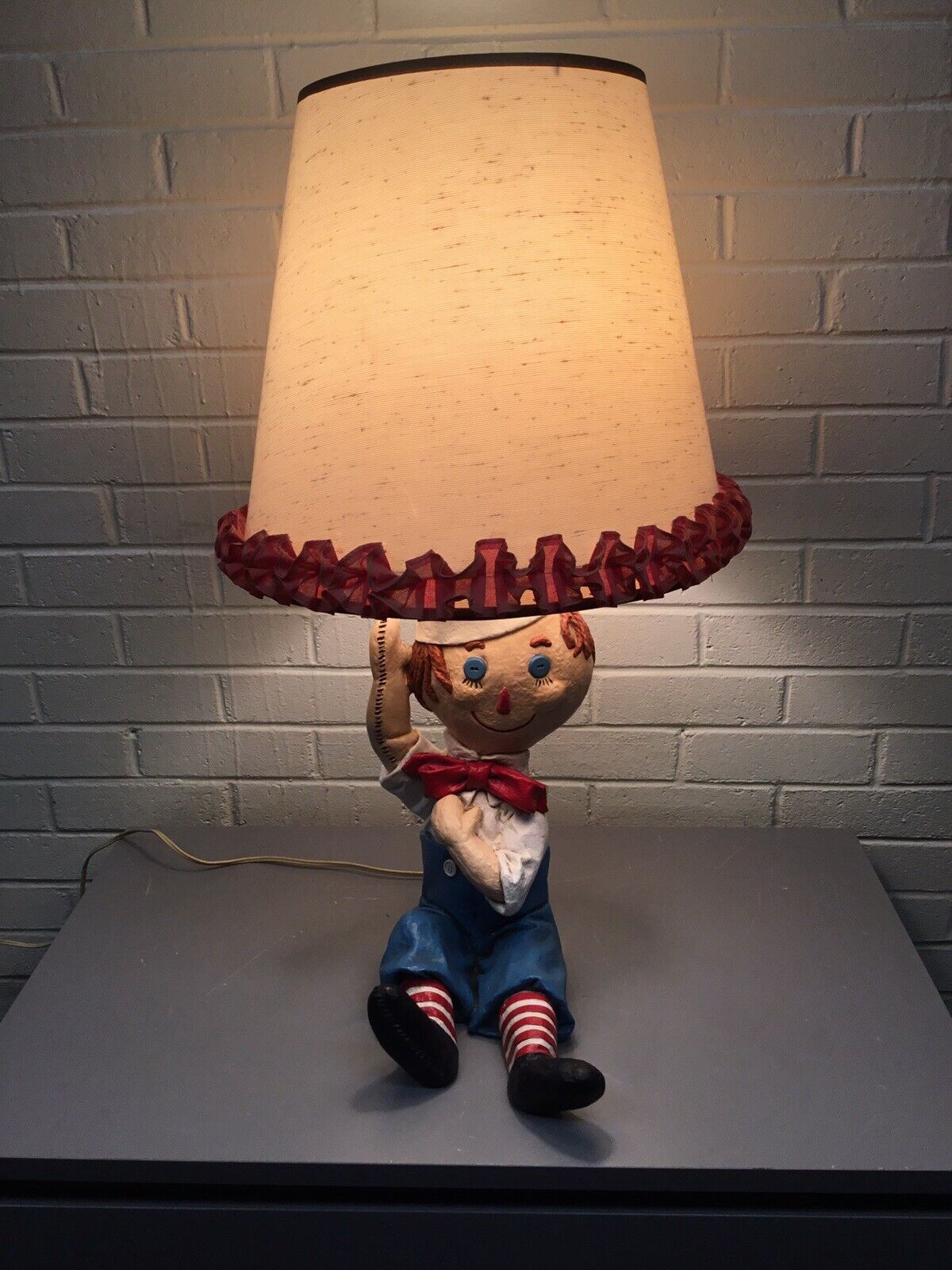 VINTAGE LARGE RAGGEDY ANDY LAMP WITH 3 WAY SWITCH BEAUTIFUL & RETRO 