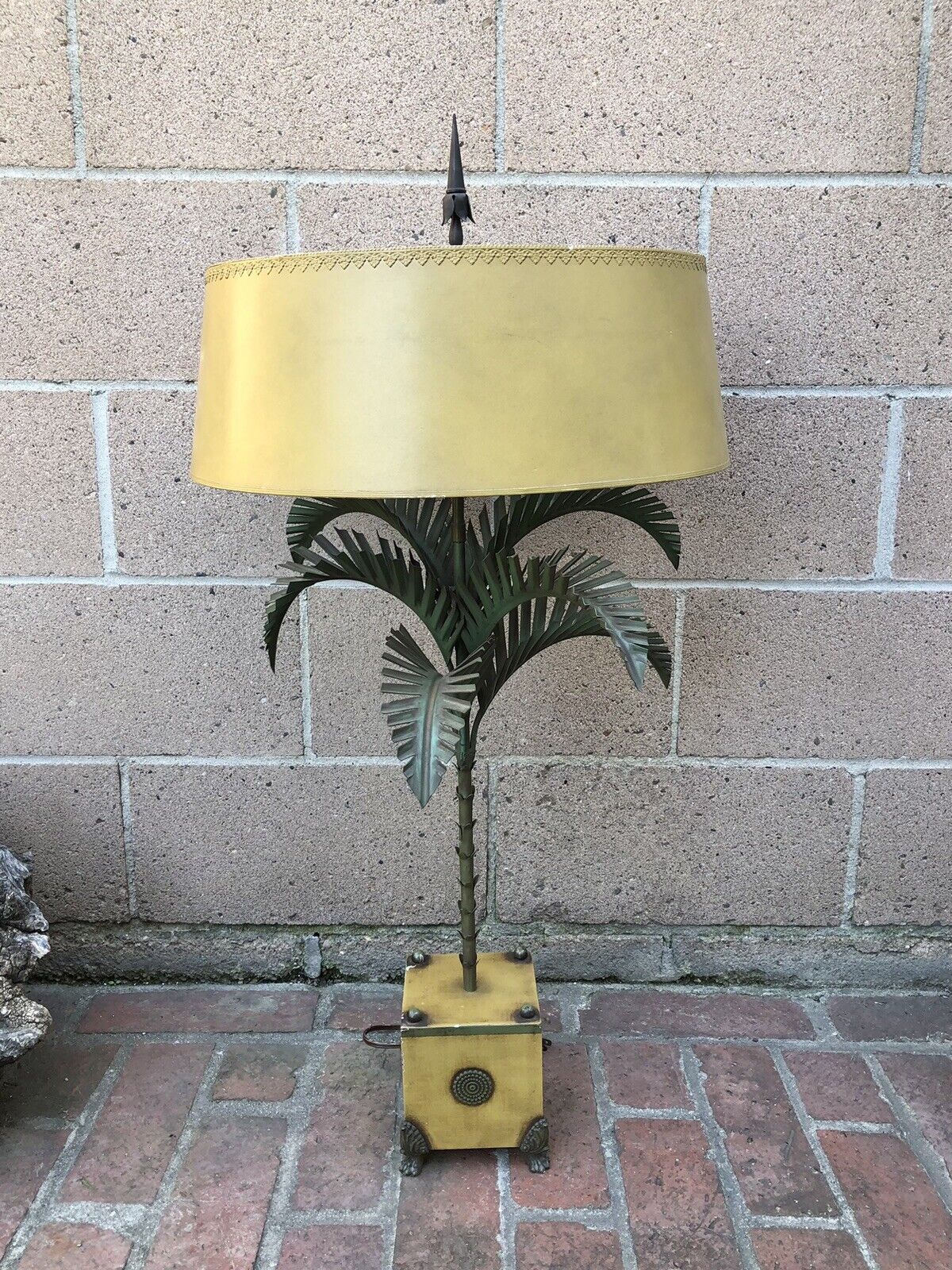 Vintage Beach Regency Metal Tole Palm Tree Table Lamp