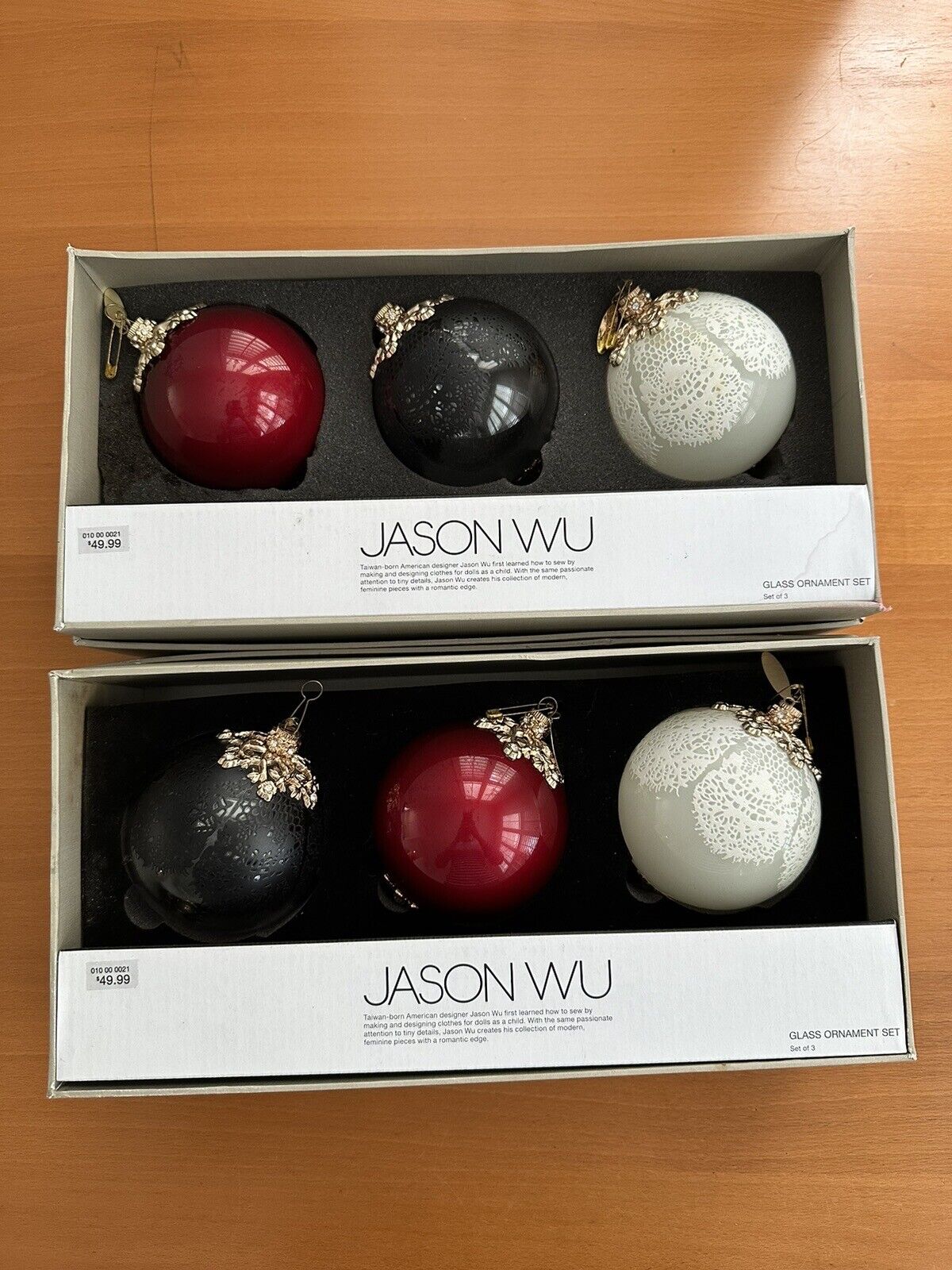 Jason Wu Set of 3 Elegant Designer Glass Christmas Ornaments with Box