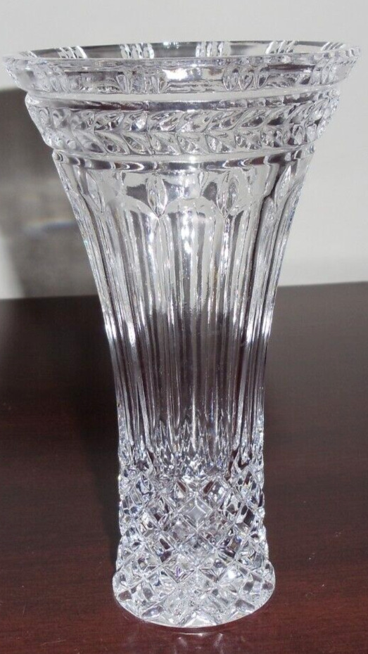Bombay Crystal Vase Beautiful Sparkling Excellent Condition 7\