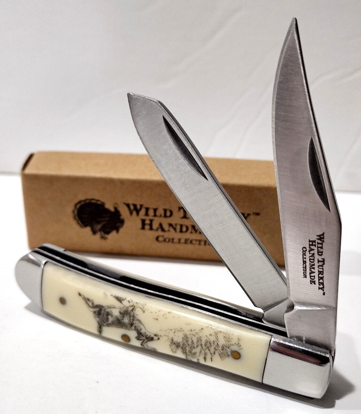 Buck Deer Scrimshaw Scene Smooth White Bone Handles Trapper Folding Pocket Knife