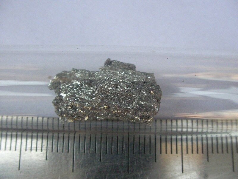 1 gram High Purity 99.58% BERYLLIUM Be Pure Element Metal in glass ampoule