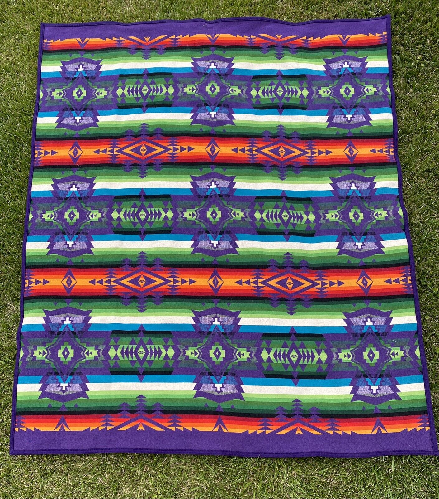 Vintage Pendleton Beaver State Aztec Reversible Blanket Purple Green Red 76x63”