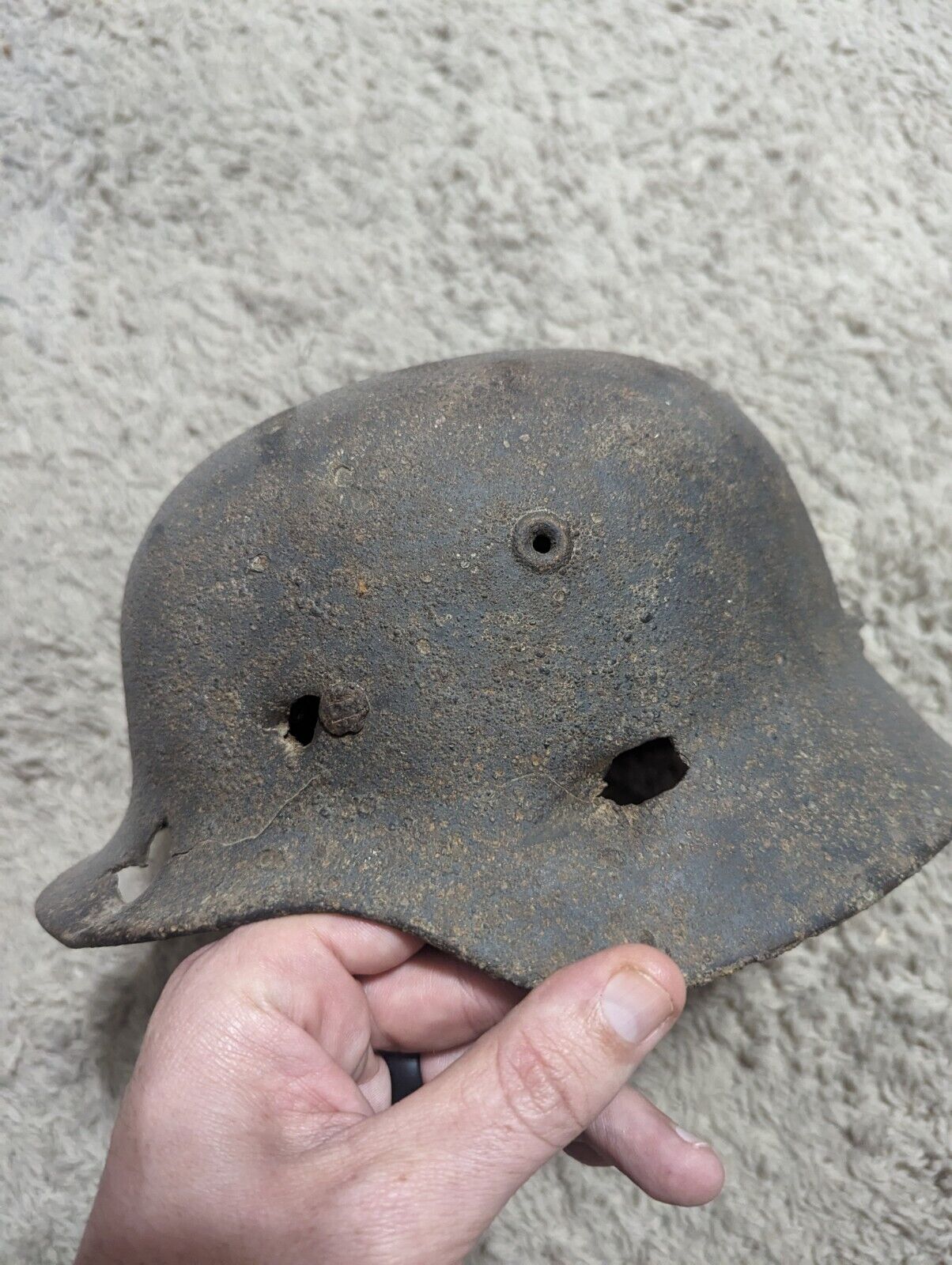 WW2 German Luftwaffe M40 battle damaged helmet