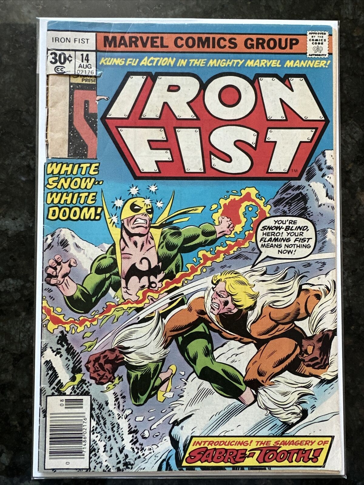 Iron Fist #14 1977 Key Marvel Comic Book 1st Appearance & Cover Of Sabertooth