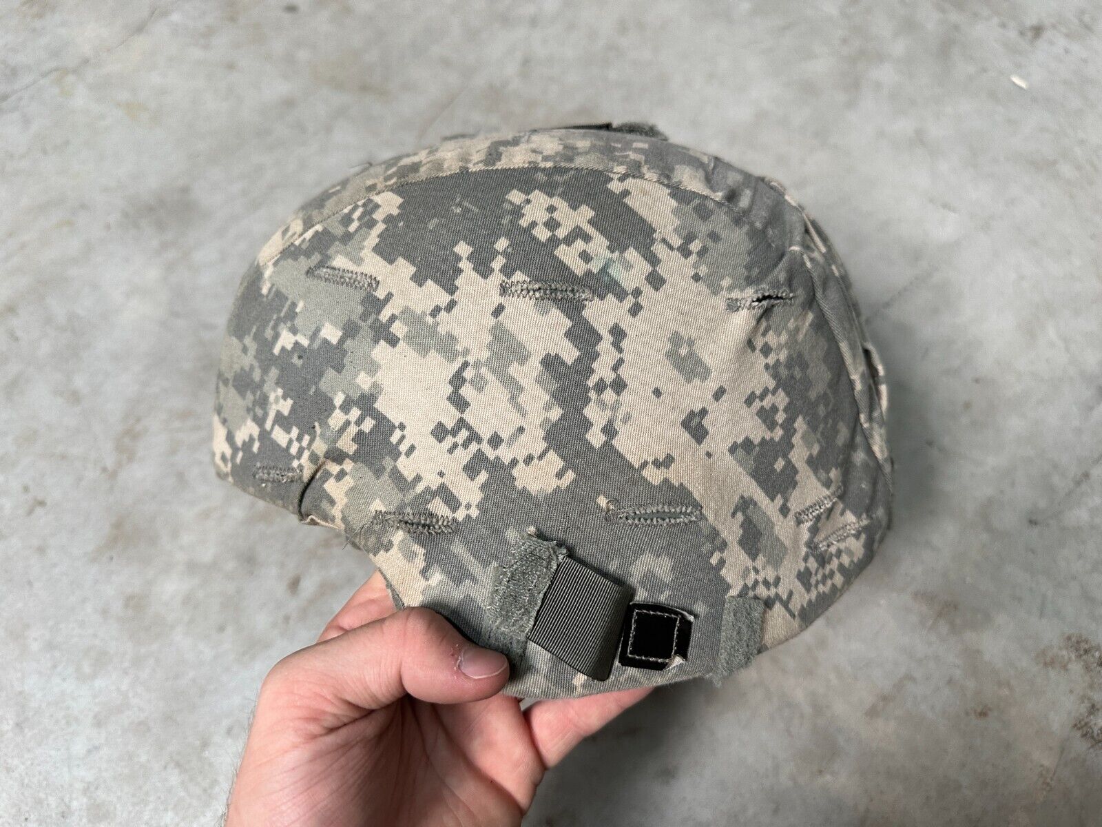 Medium - US Army Advanced Combat Helmet ACH with UCP ACU Cover Used