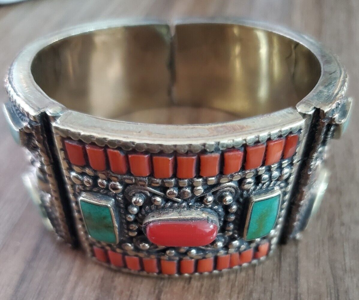 Antique Tibetan Jewelry Cuff Bracelet Turquoise Silver Finished Artisian Unique.