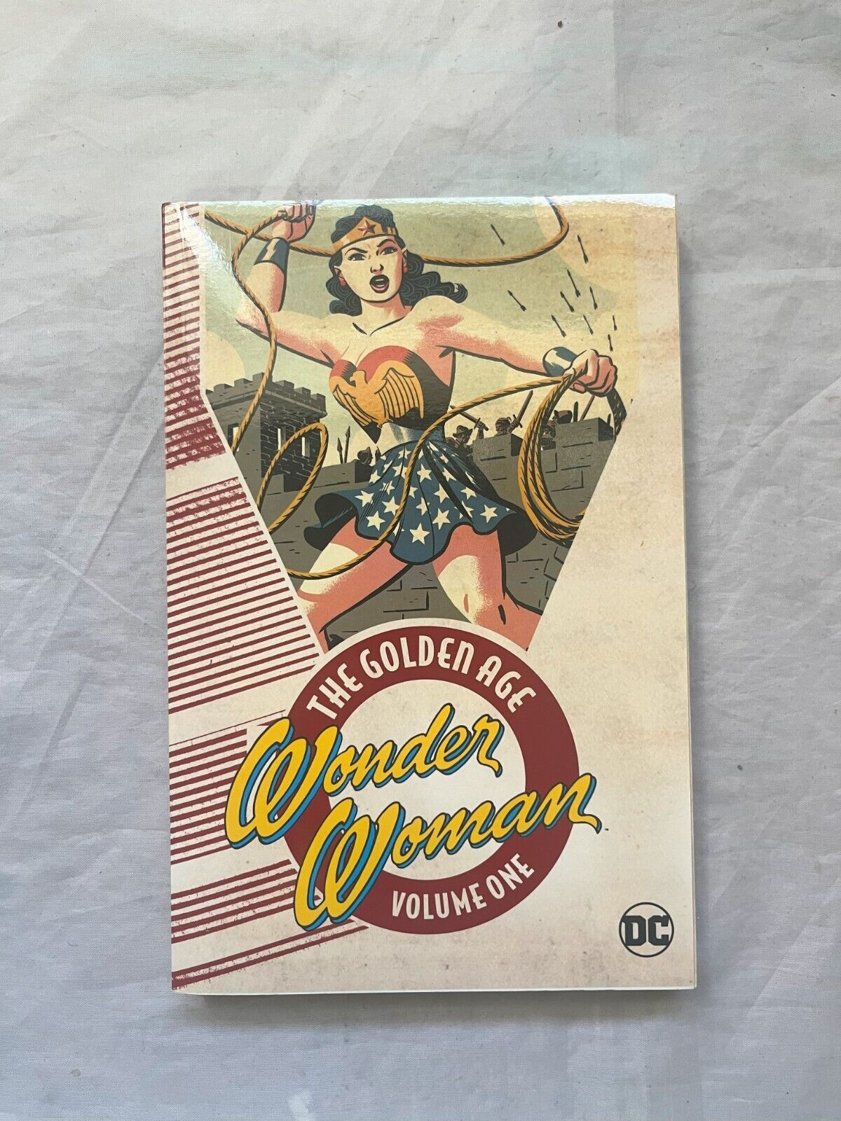 Wonder Woman: The Golden Age Volume 1