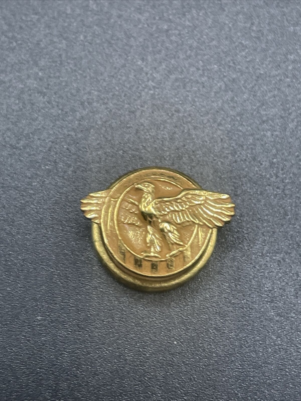 WW2 Ruptured Duck Lapel Pin, Discharge WWII