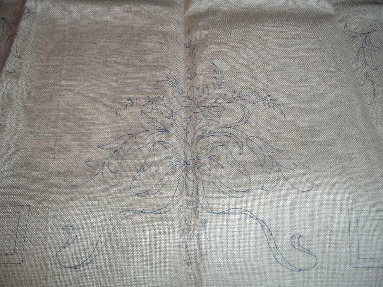 Vtg 40s Linen Deco Style Floral Bouquets Stamped Embroidery Runner 17x45 PB11