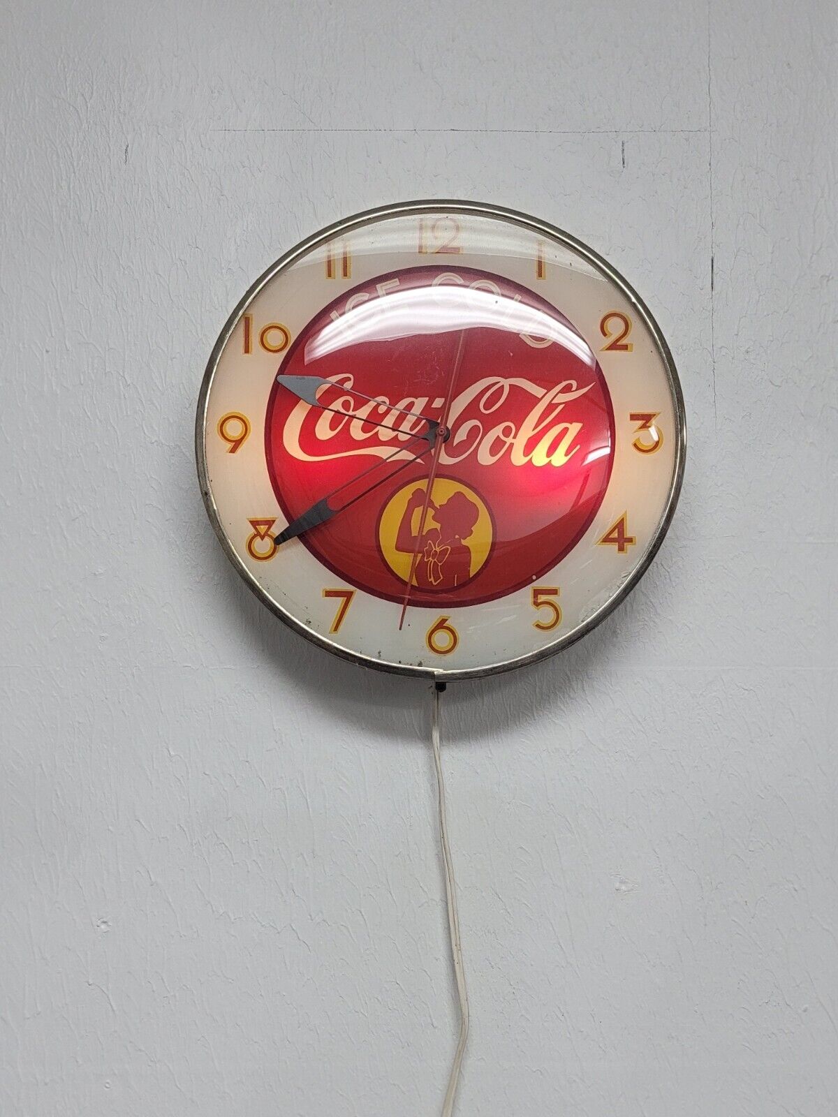 VINTAGE ICE COLD COCA COLA Silhouette Girl Clock - Works