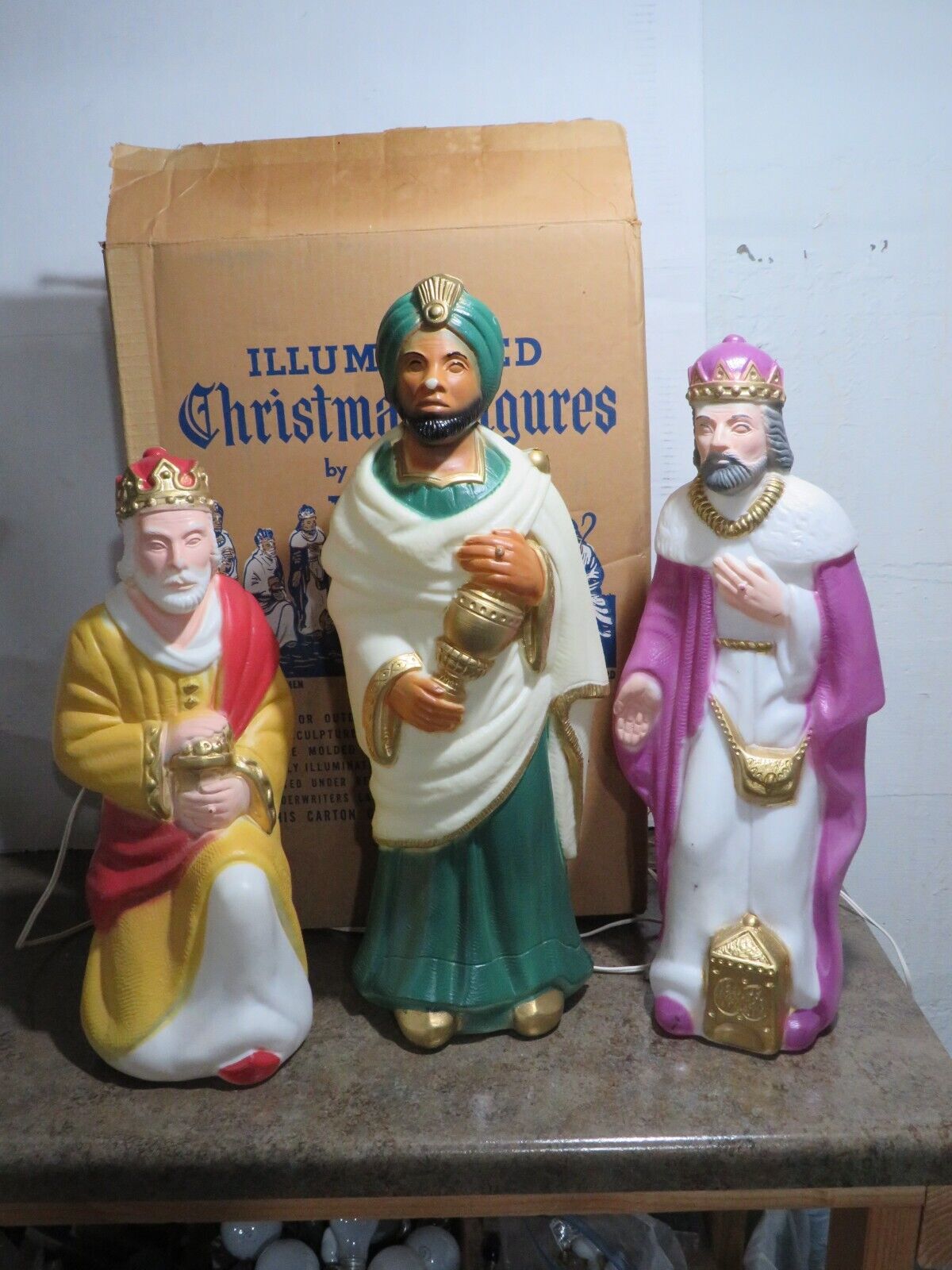 RARE Poloron Tabletop Christmas Nativity 3 Wisemen Magi Lighted Blow Molds & Box