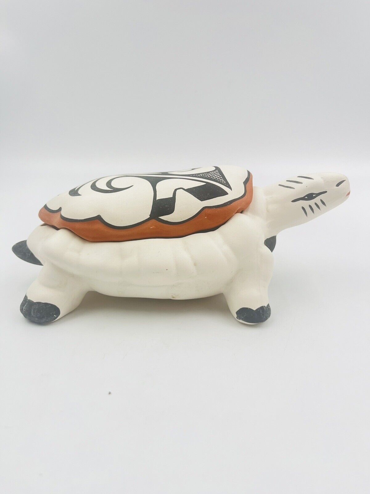 Gloria Holguin Tigua Indian Turtle Lidded Figurine Native American Pottery 1987
