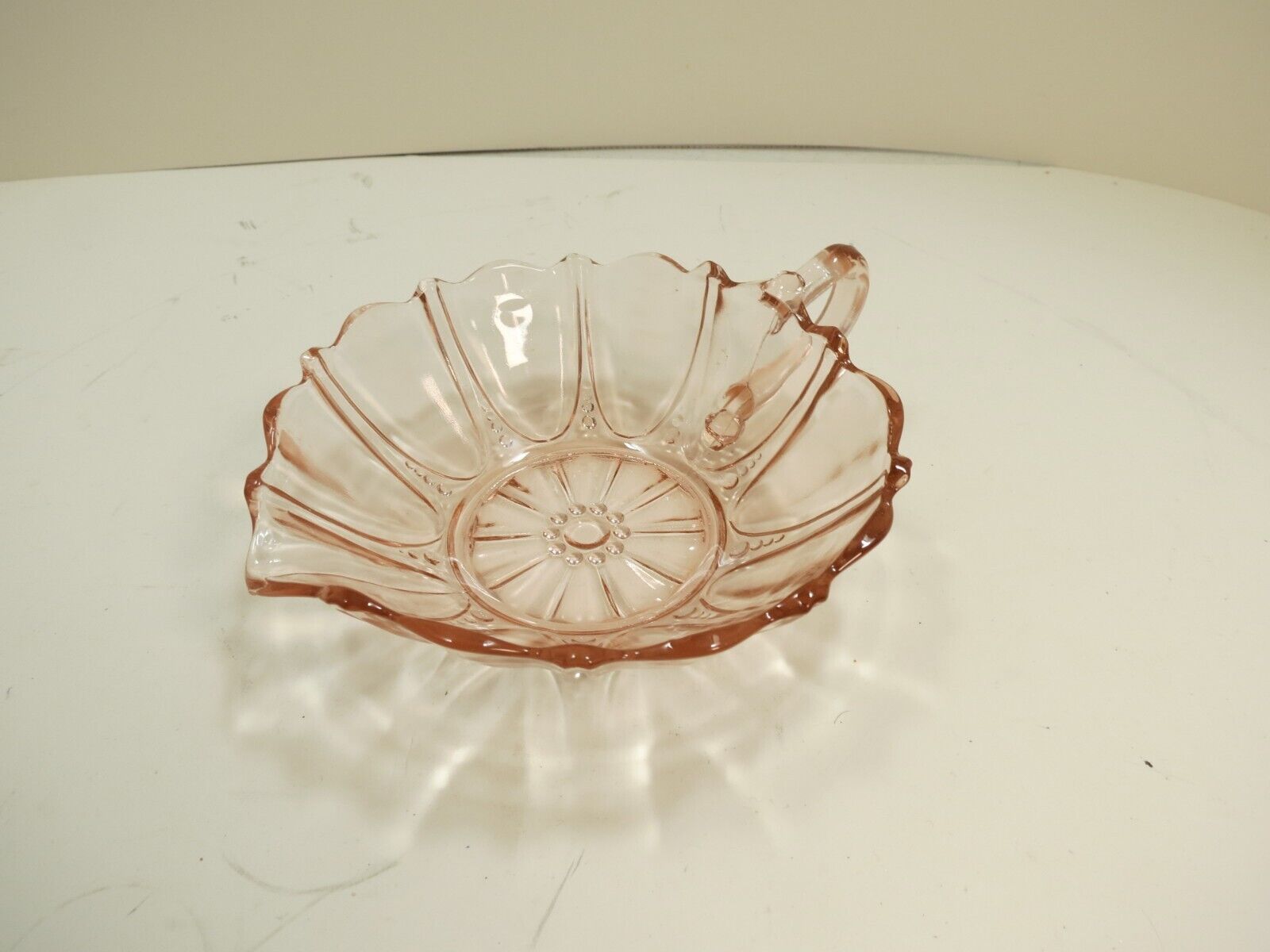 Anchor Hocking Oyster & Pearl Pink Depression Glass Handled Bowl NAPPY STYLE