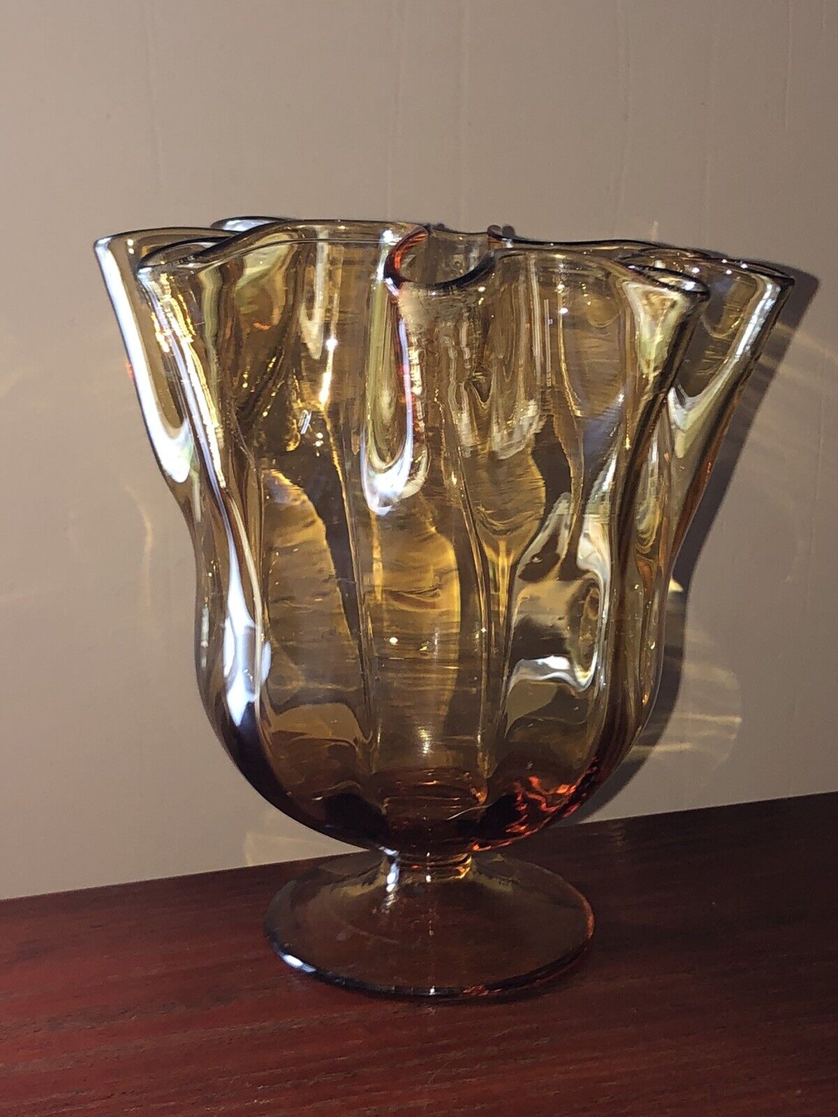 Vintage Italian Amber Vase Perfect Condition 7” Tall 6 1/2” Wide