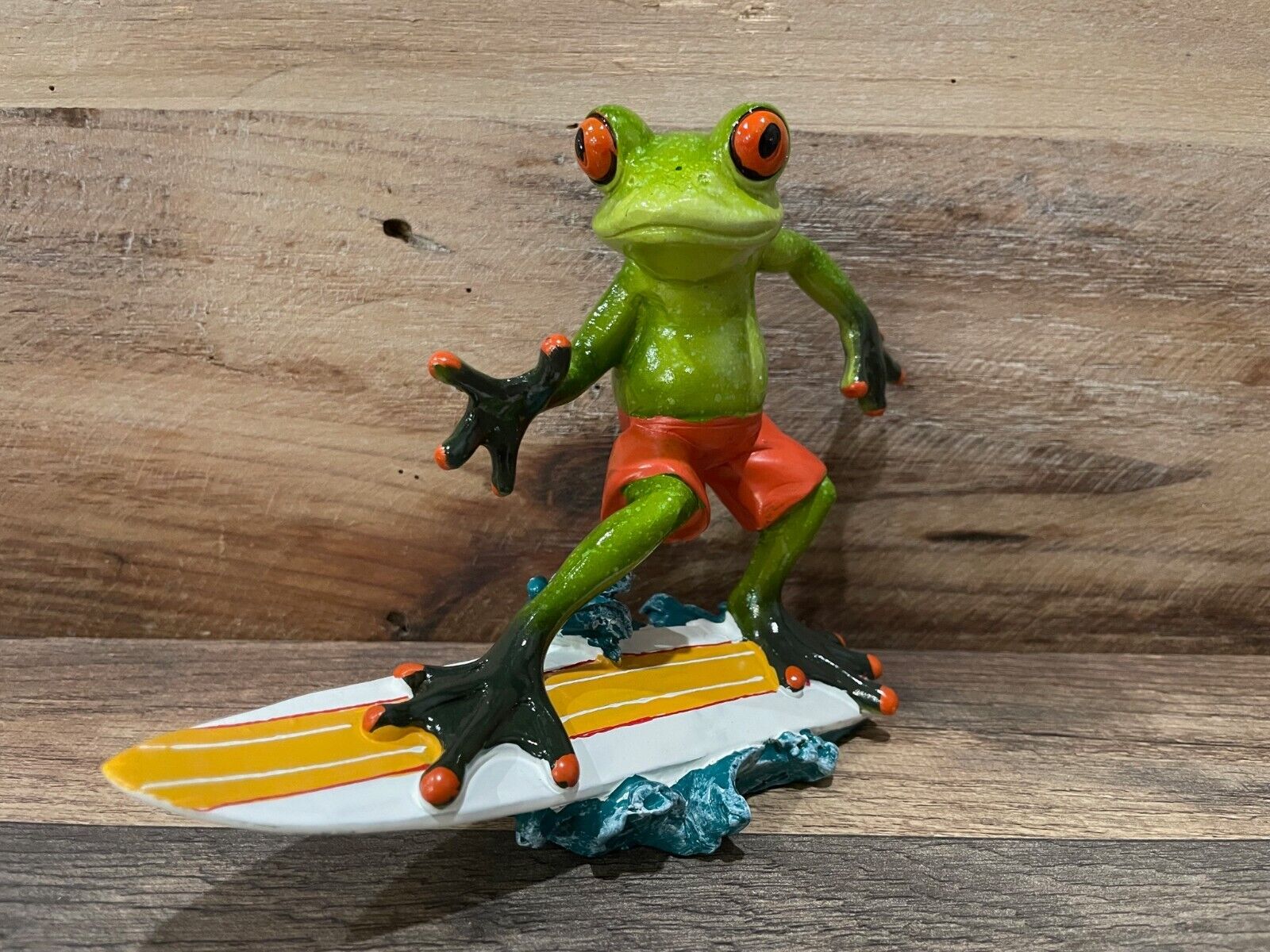 Surf\'s Up Frog Polyresin Figurine - 5.25\