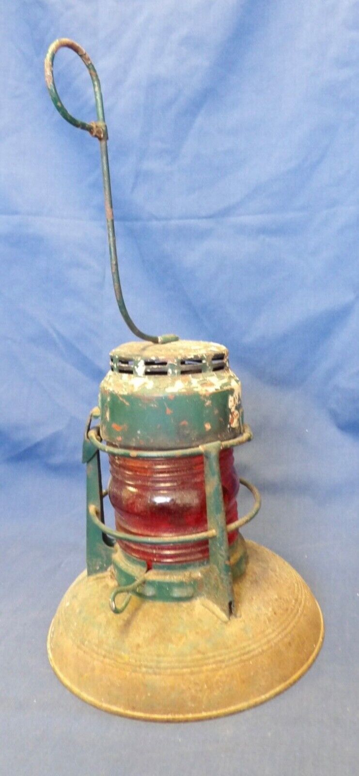 Vintage Embury Man. Co. No. 40 Traffic Gard Lantern With Red Fresnel Globe