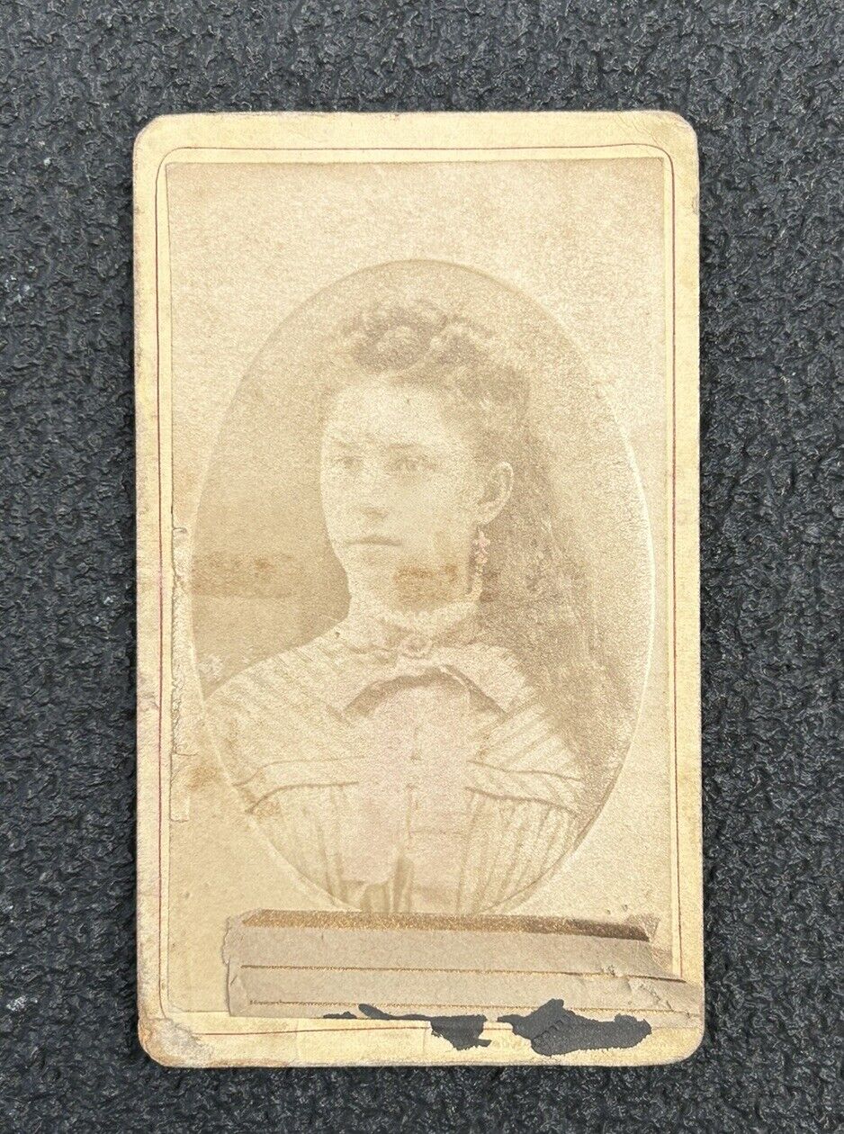 Antique CDV photo - Southern Belle - Jackson, Tennessee identified