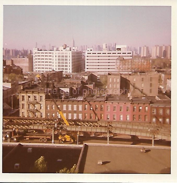 A VIEW OF NEW YORK CITY Vintage FOUND PHOTOGRAPH Color ORIGINAL 312 59 Q