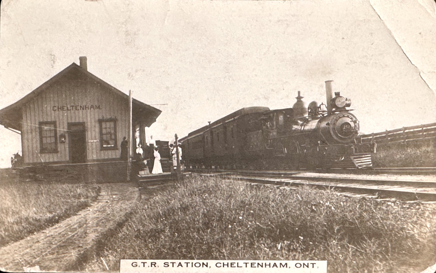 ~1904-18 GRAND TRUNK RAILWAY STATION CHELTENHAM ONTARIO CANADA RPPC POSTCARD