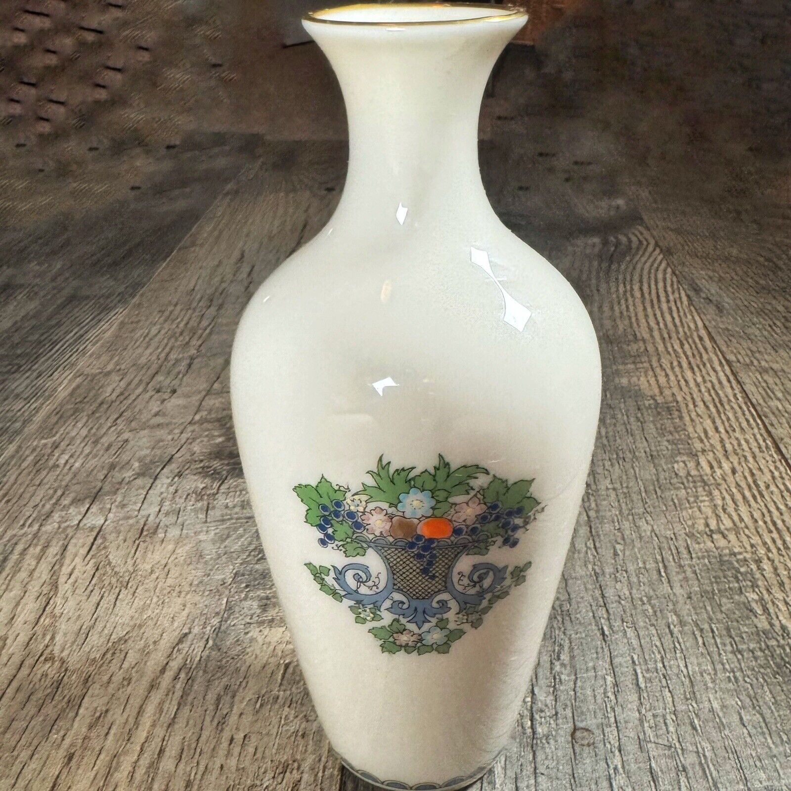 Vintage LENOX Bud Vase “ Autumn” Porcelain 22K Gold Rimmed Made In USA 7.3” EUC