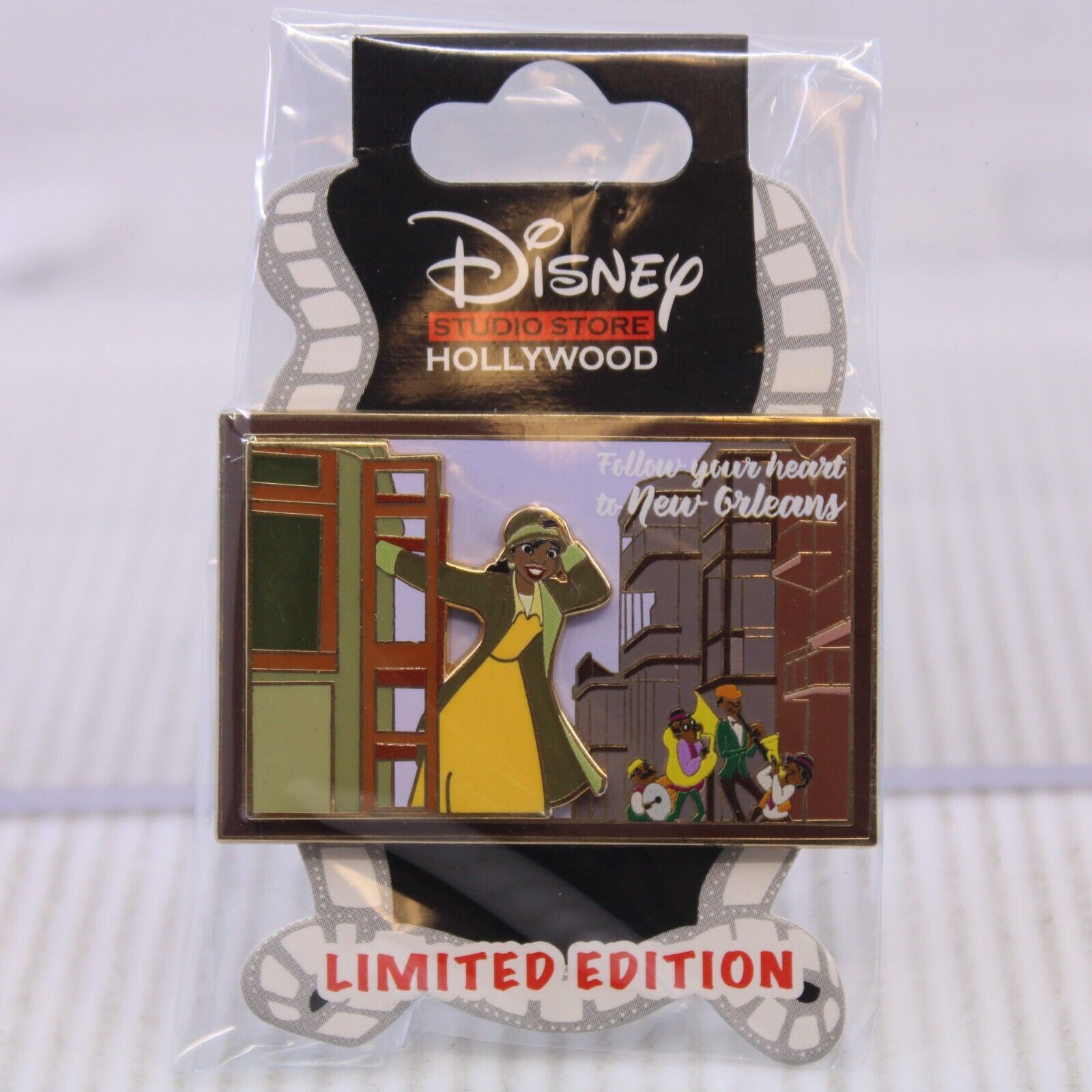 A5 Disney DSF DSSH Pin LE Princess & the Frog Tiana Postcard New Orleans