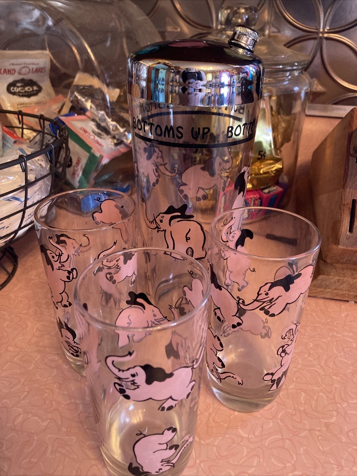 Vtg Hazel Atlas Dancing Pink Elephants Bottoms Up Cocktail Shaker 3 Glasses Set