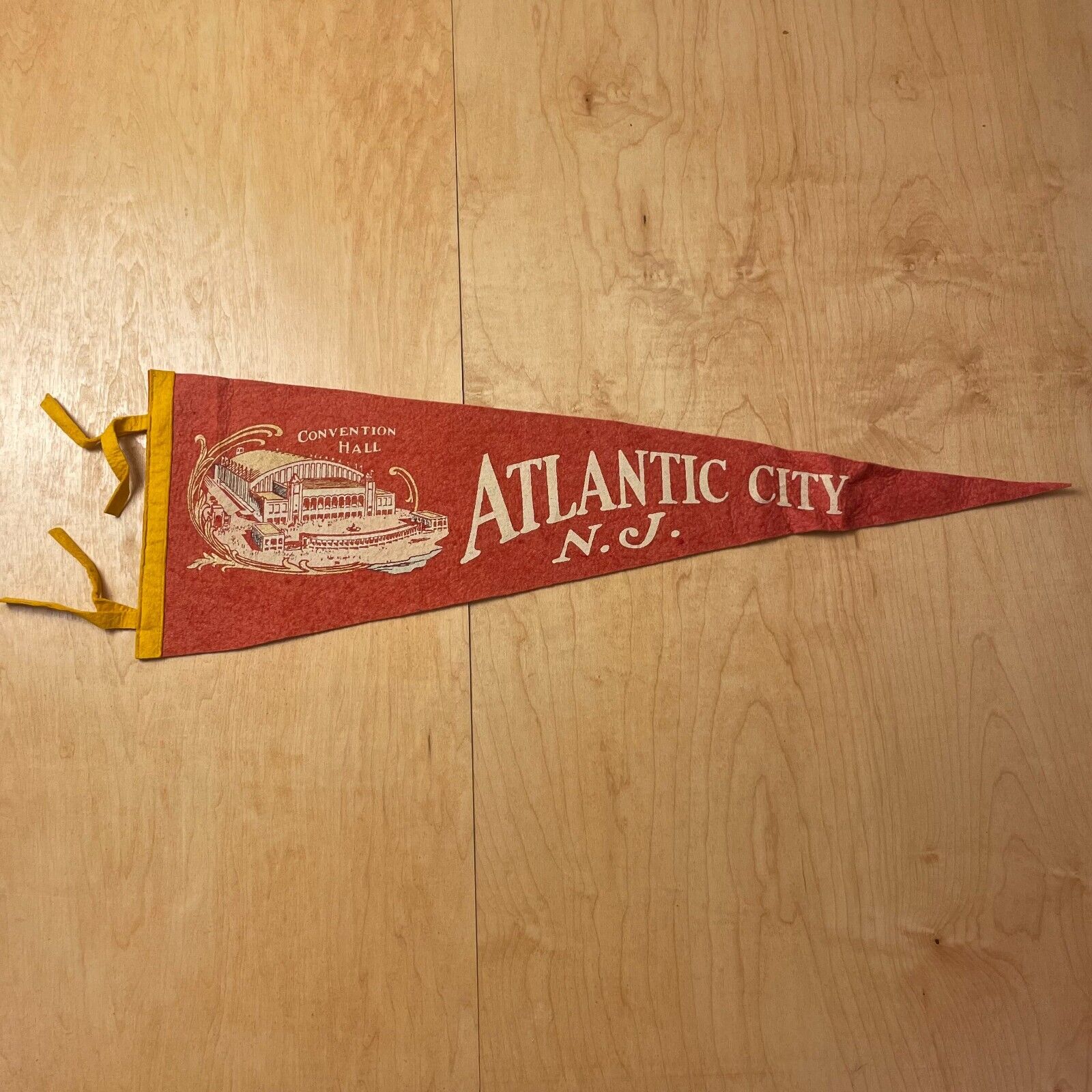 Vintage 1940s Atlantic City New Jersey 8x28 Felt Pennant Flag